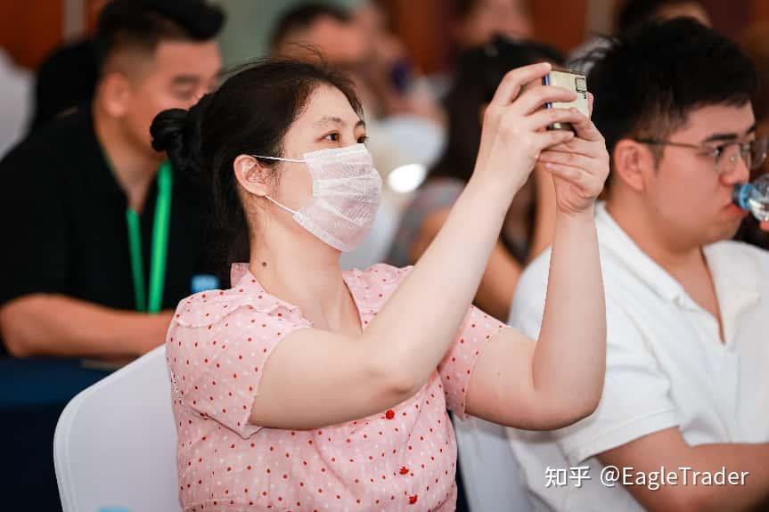 ������ֻ����潻��ƽ̨